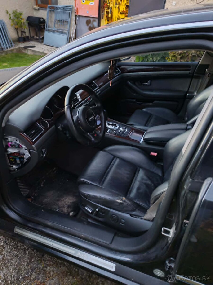 Audi A8 D3 4.2 V8 benzín - 4