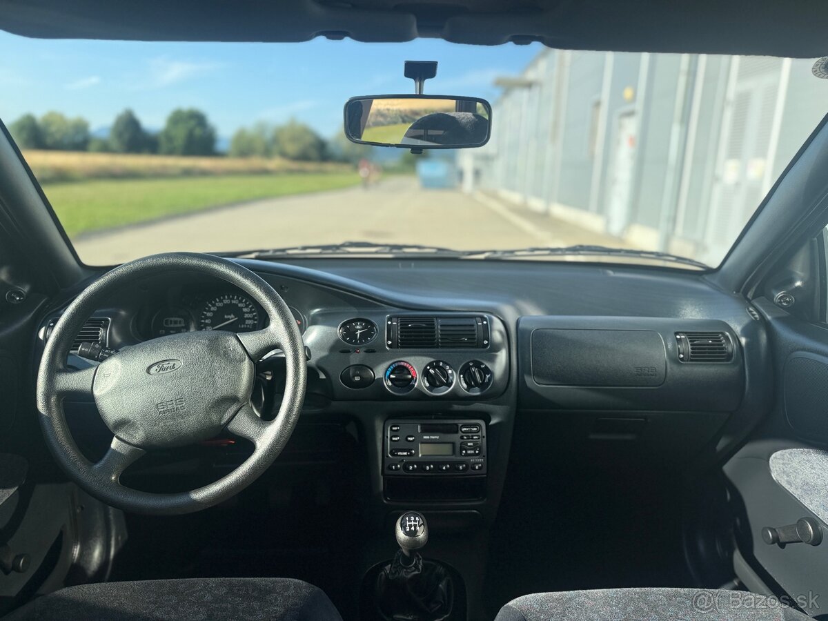 Ford escort 1.3 i benzin,ročník 1997 - 4