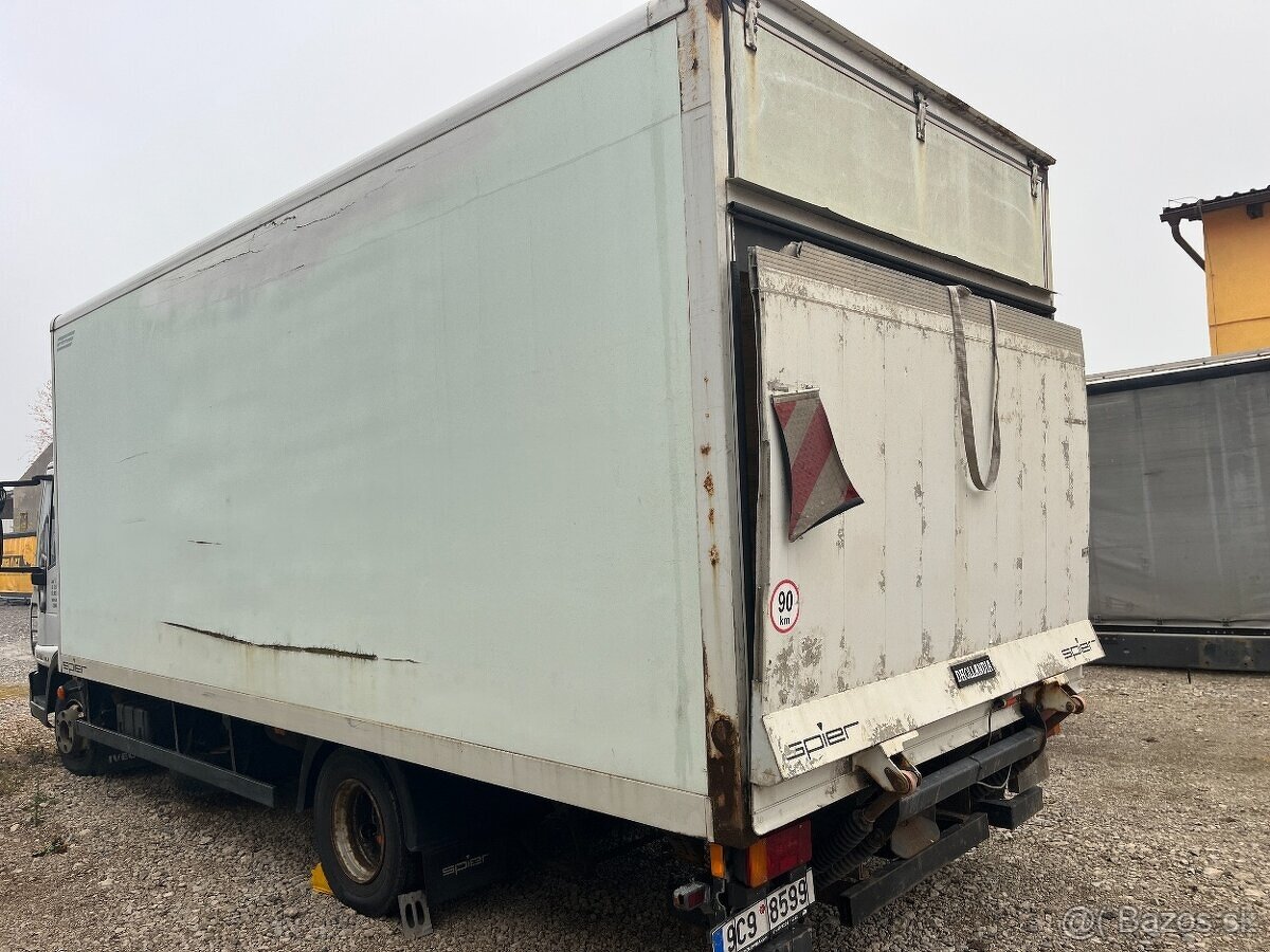 Nákladní nástavba s průhlednou střechou 6x2,8x2,5m - 4