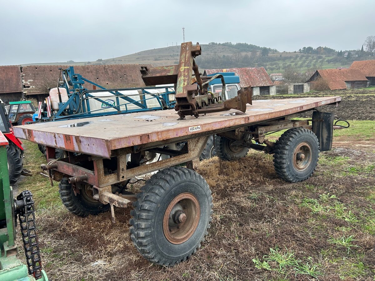 Predám vlečku 7/8t a podmietací pluh - 4