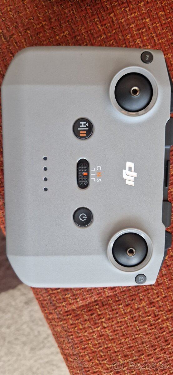 DJI Neo s prislusenstvom - 4