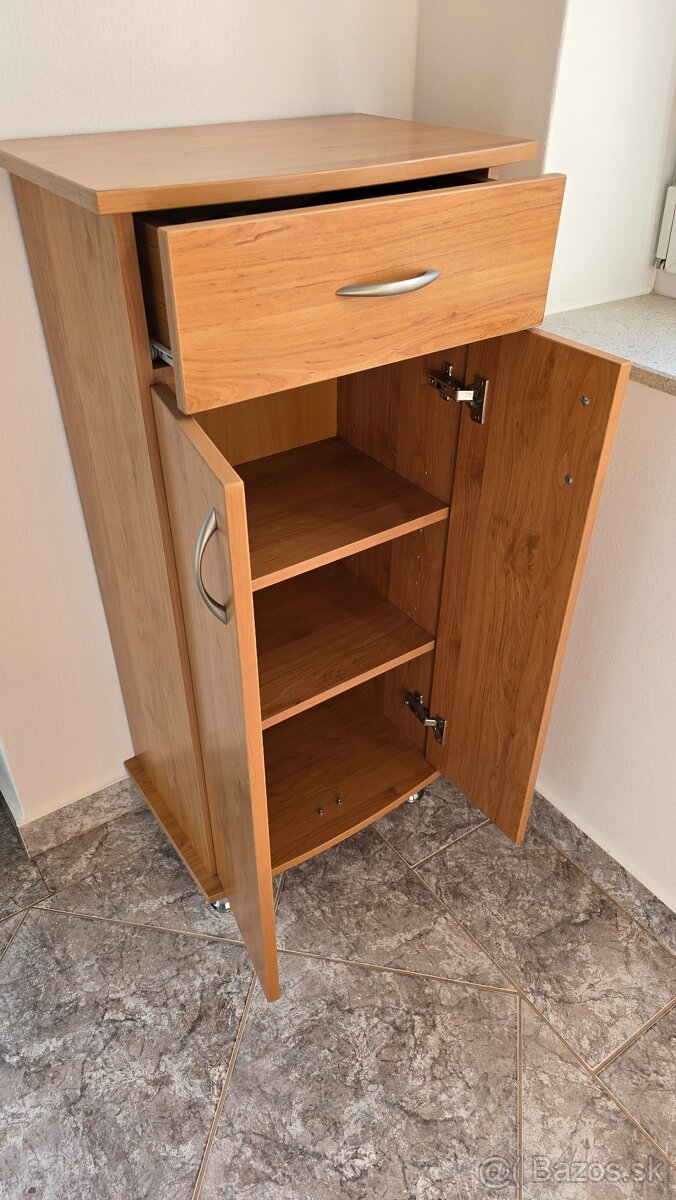 Nábytok do predsiene - 4