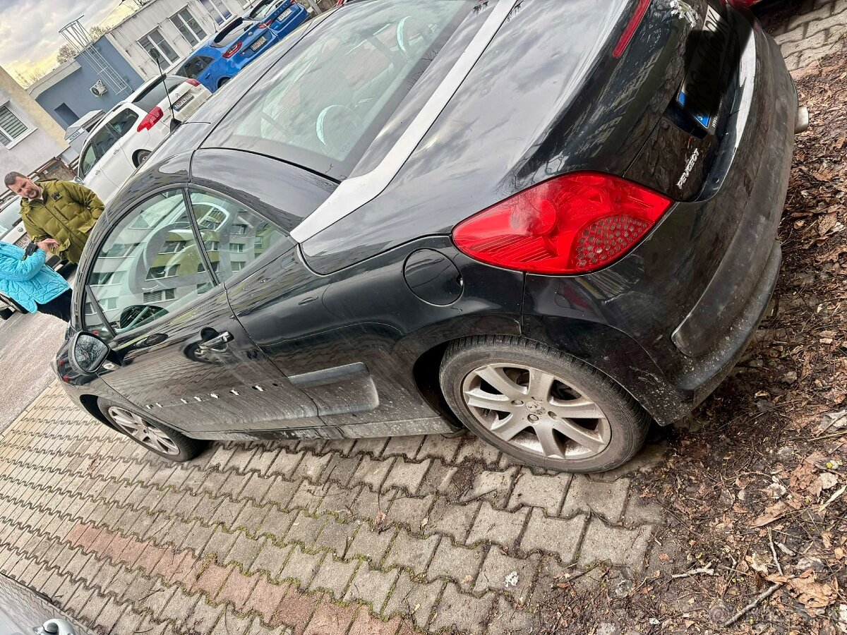 Peugeot 207cc - 4