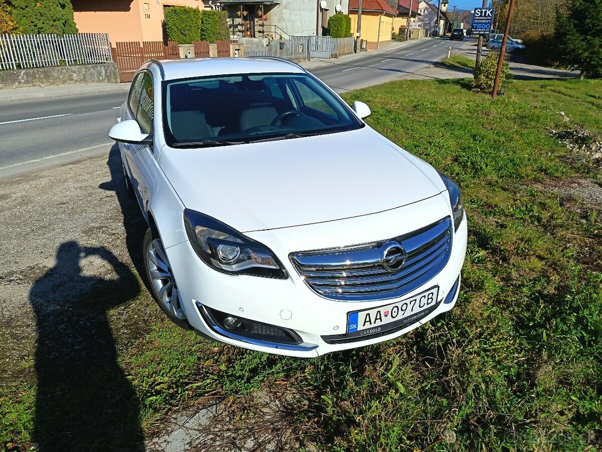 Opel insignia combi - 4