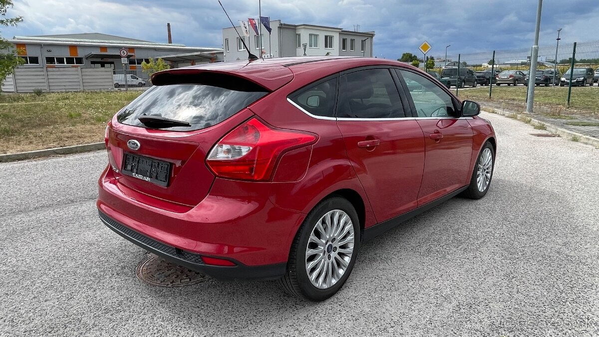 Ford Focus MK3 1.6 tdci TITANIUM - 4