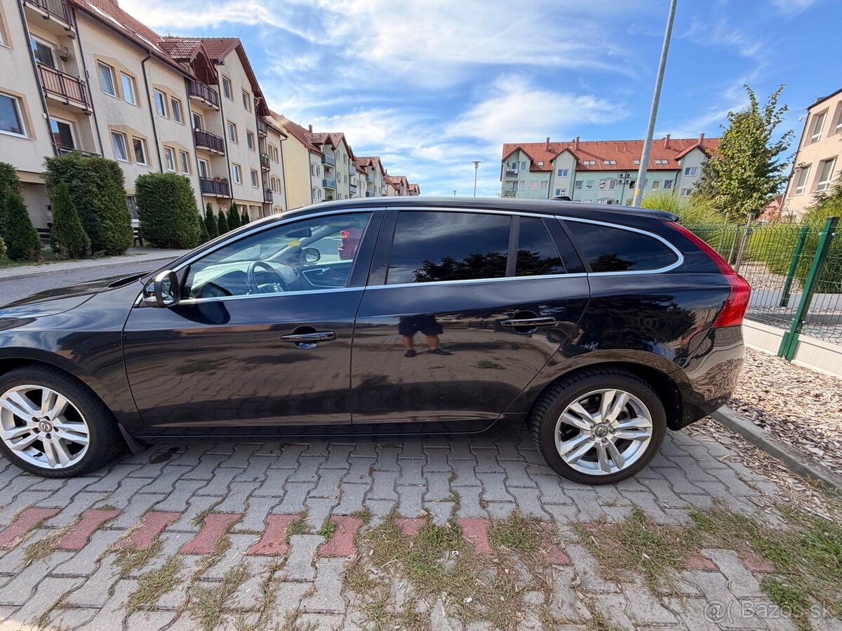 Volvo V60 D4 2.0L - 4