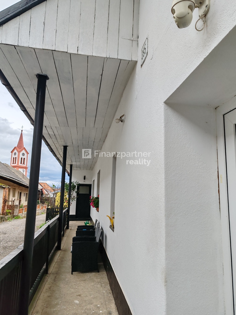 NOVINKA Rodinný dom s veľkým pozemkom a výhľadom na Veľkú J - 4