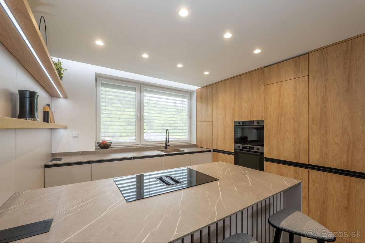Dizajnový 3-izbový byt kompletne zariadený s garážou - 4