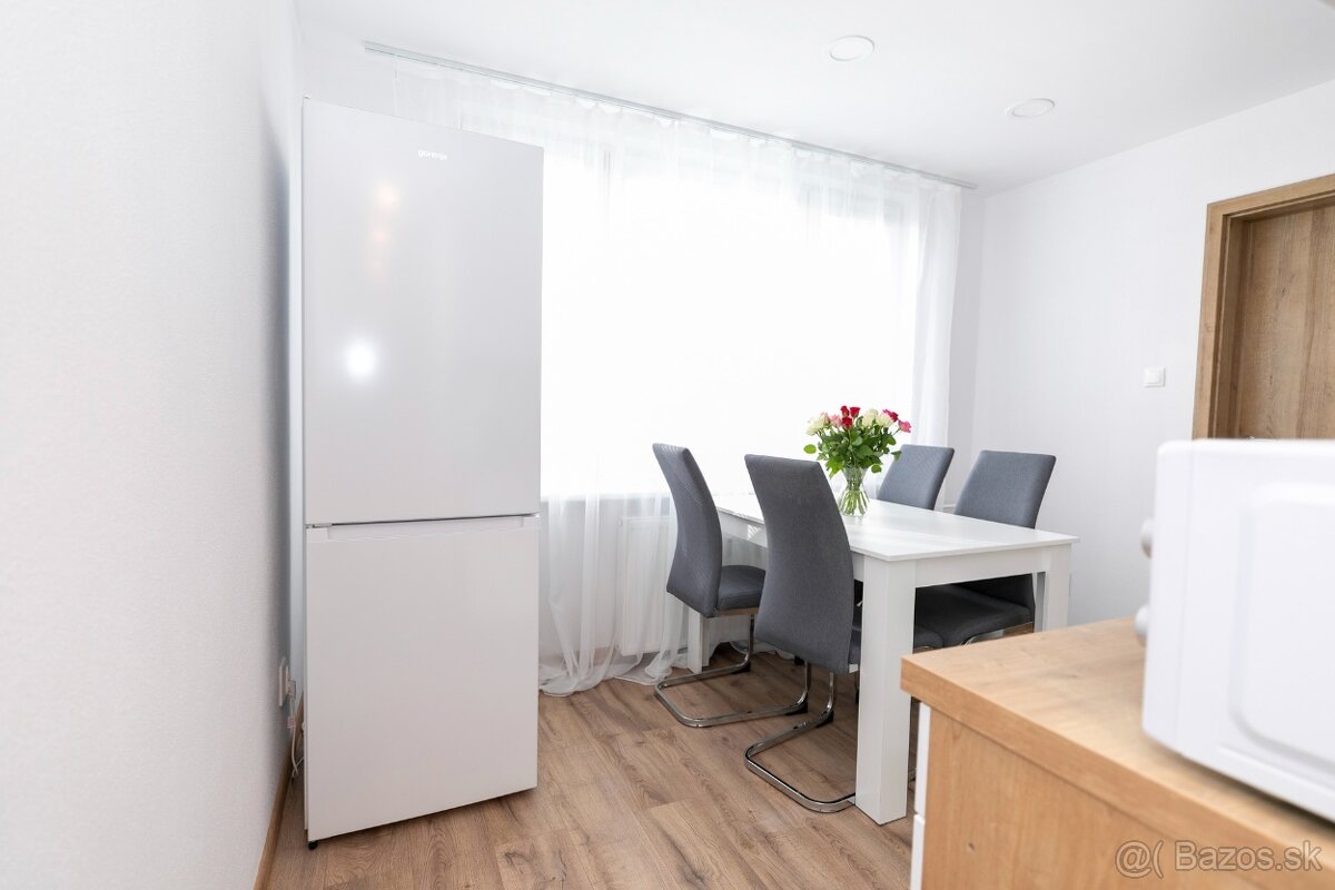 1-izbový byt, Zvolen - Sekier, zrekonštruovaný, zariadený - 4