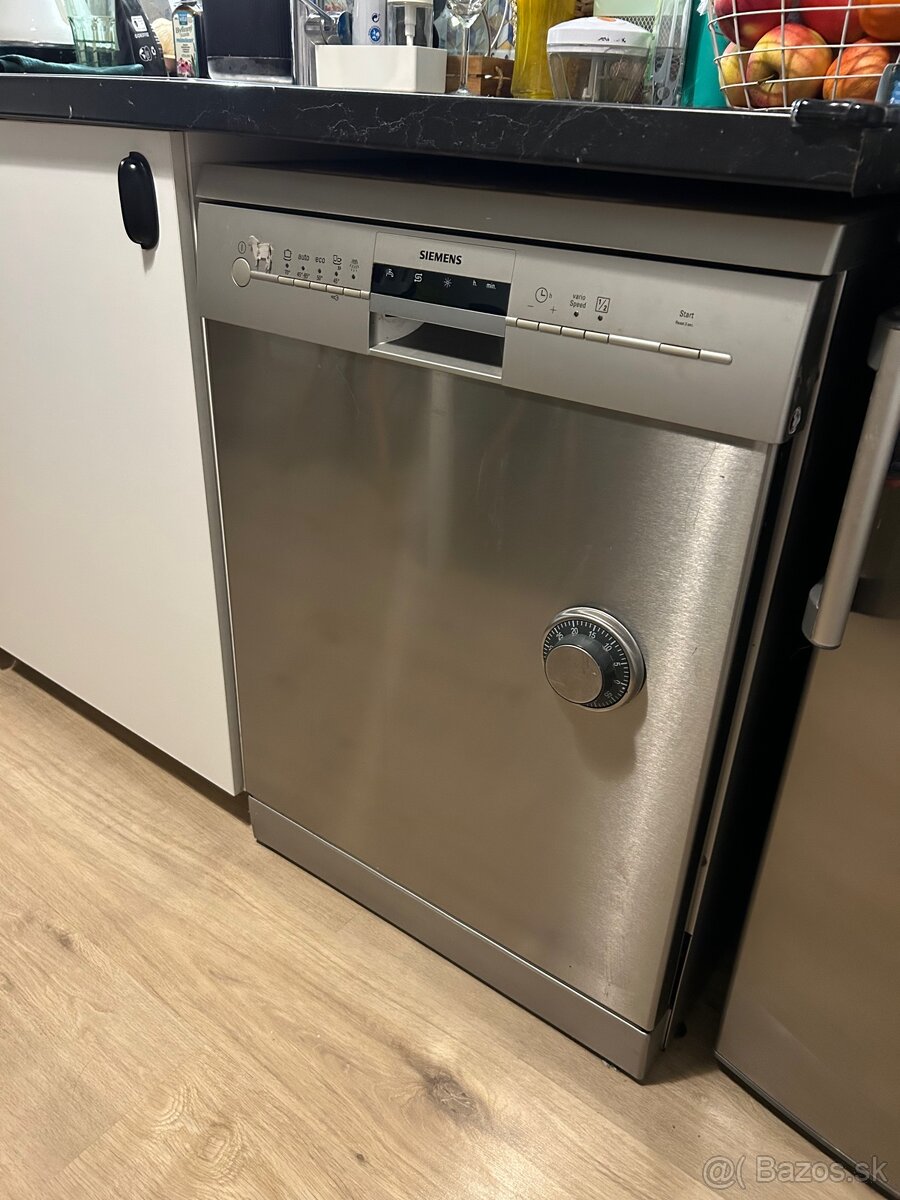 Siemens umývačka riadu 60 cm – nerez - 4