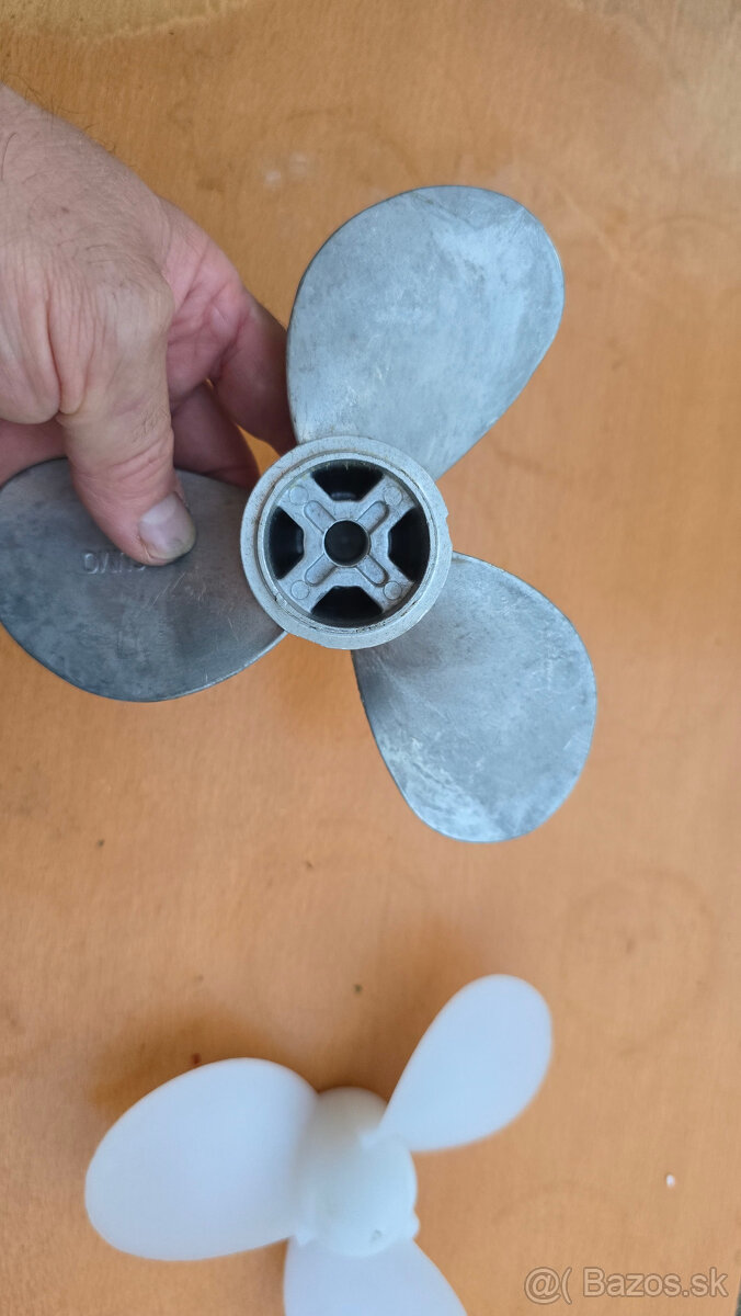 lodné vrtule – hliníková + plastová (3-listé) - 4