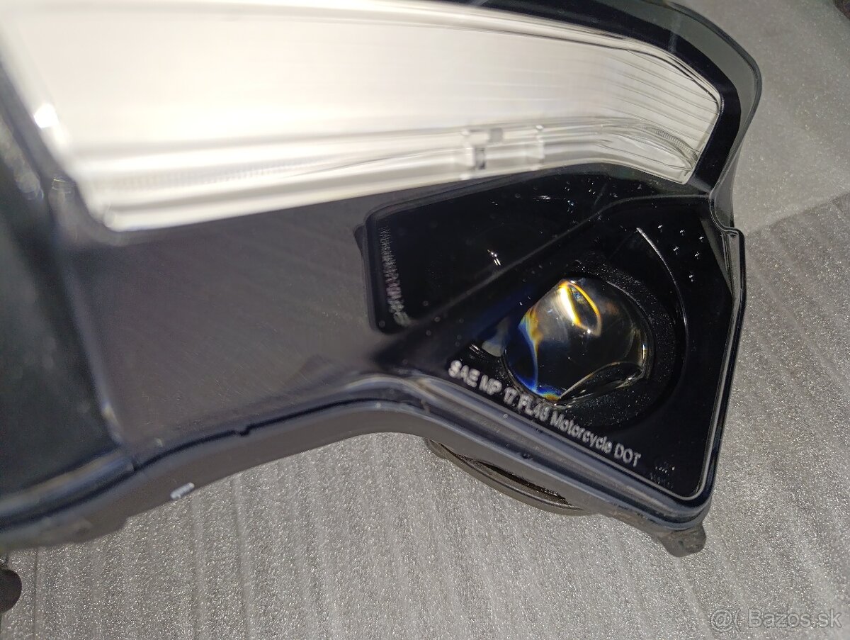 Panigale v4 přední světlo - 4