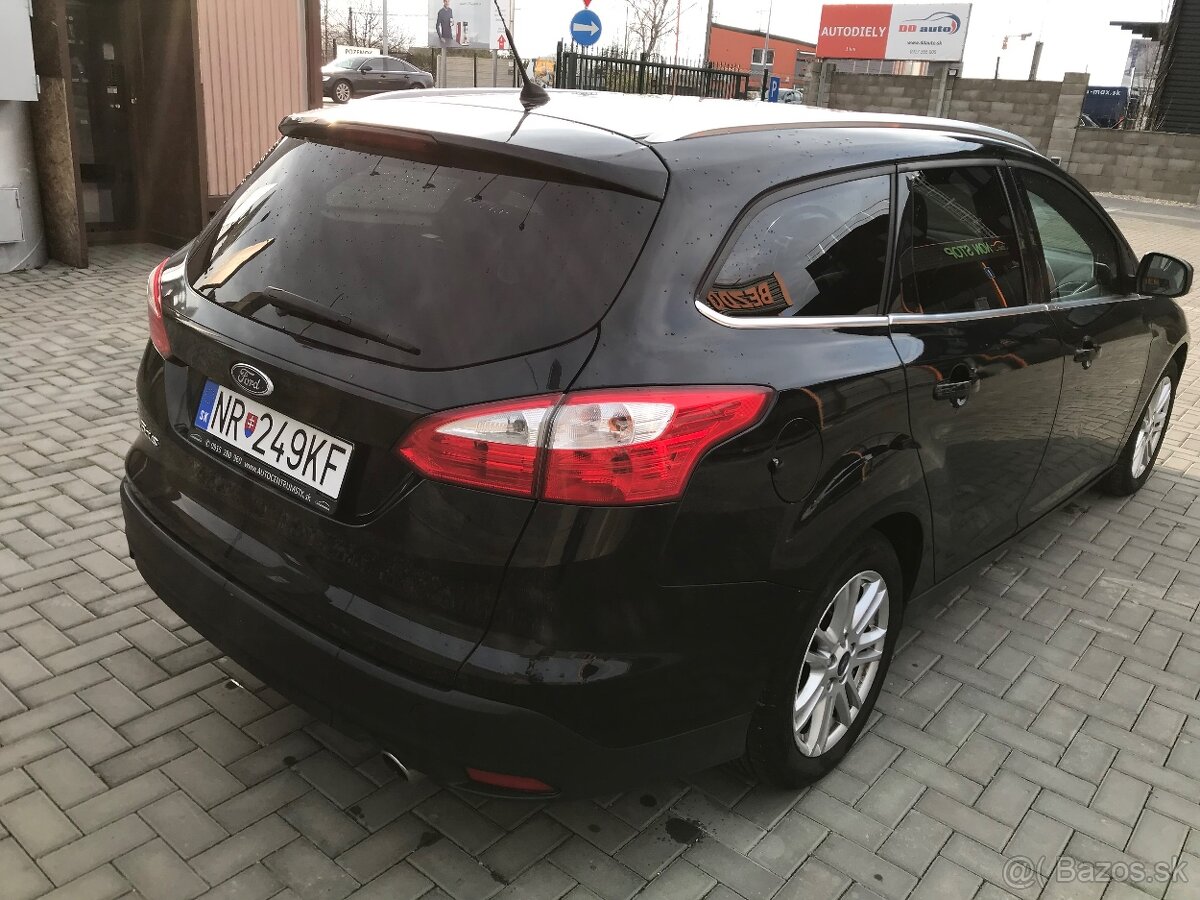 Predám Ford Focus Kombi 2.0 TDCi Titanium - 4
