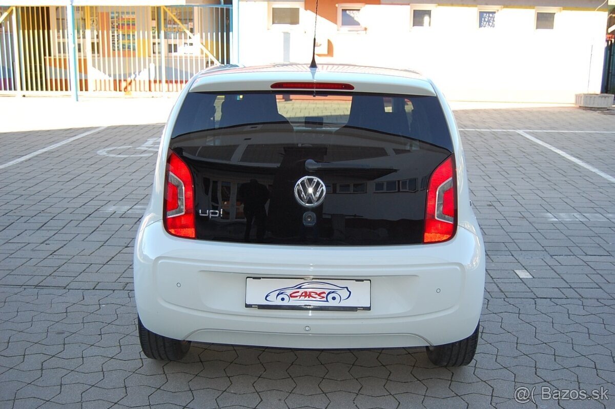 Volkswagen Up - 4