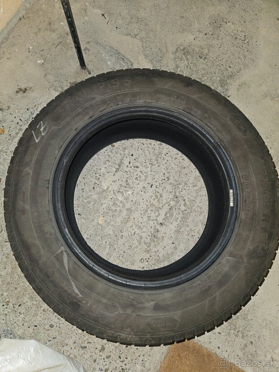 Letne gumy 215/65/r16 - 4