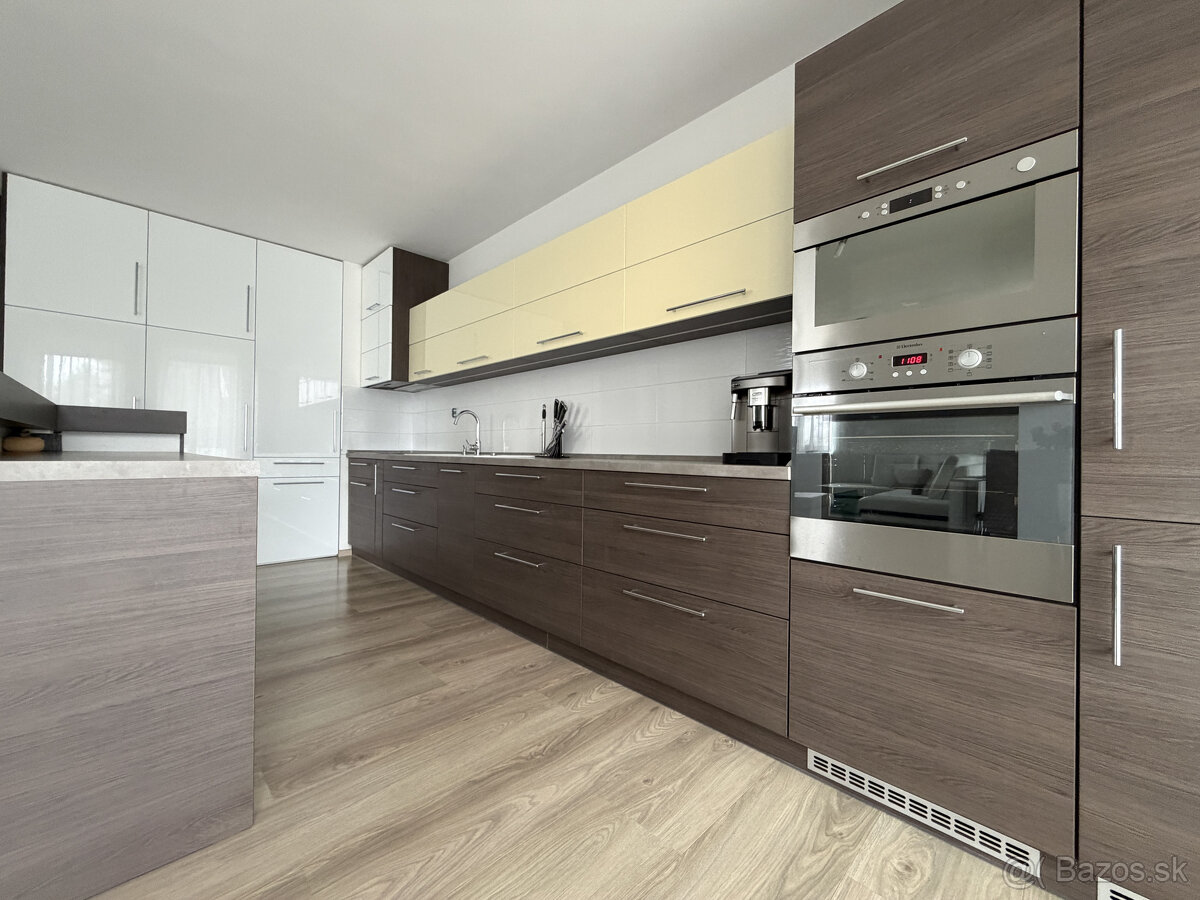 Slnečný 3-izbový byt s terasou - 4