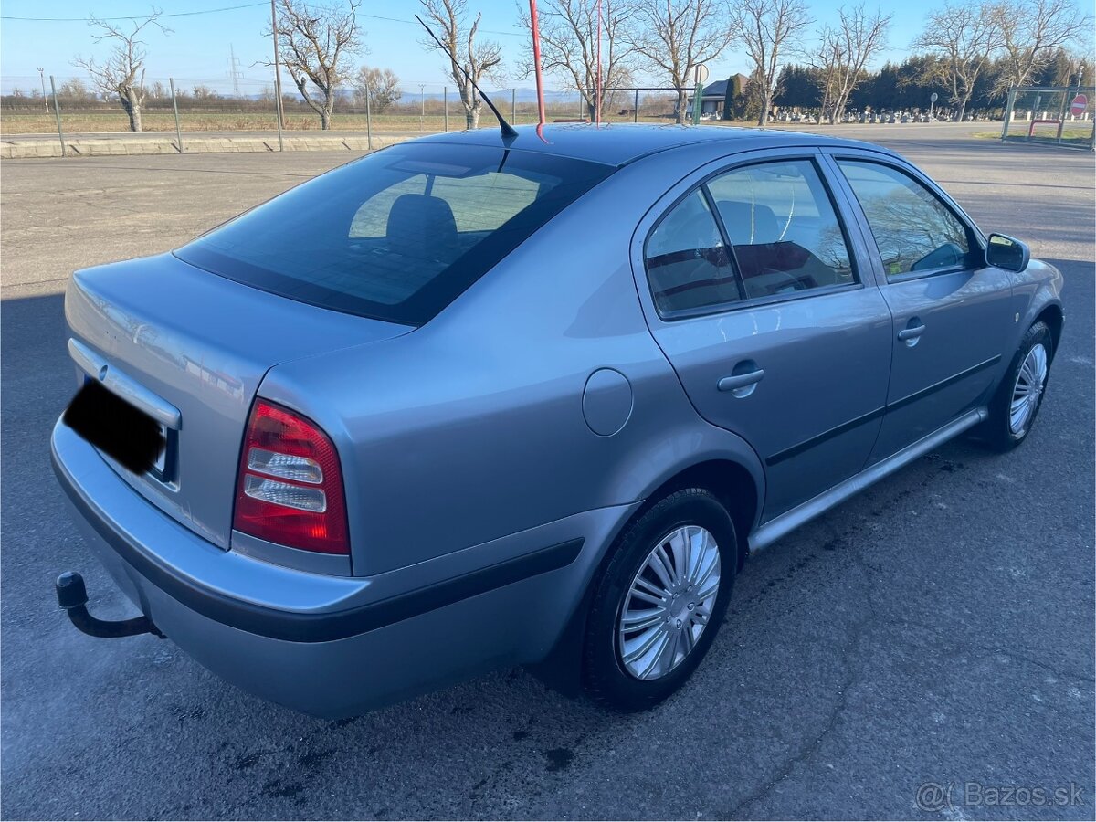 Predam Škoda Octavia 1.6 75 kw benzin. - 4