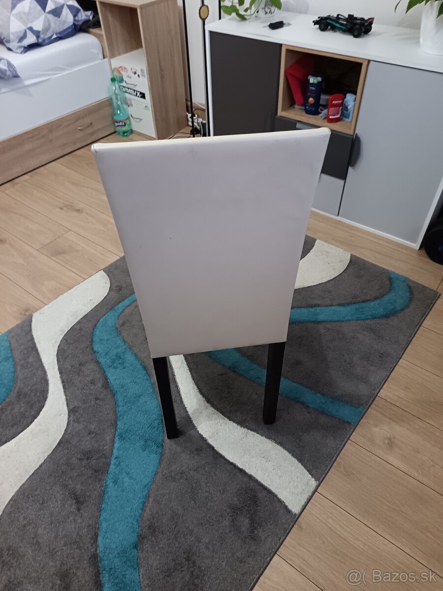 Jedálenske stoličky - 4