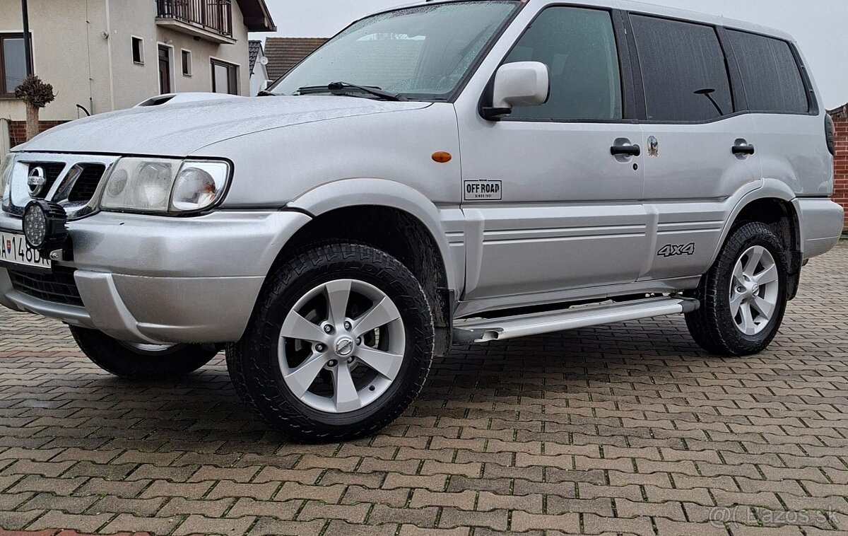 NISSAN TERRANO II 3.0.TD 113kW - 4