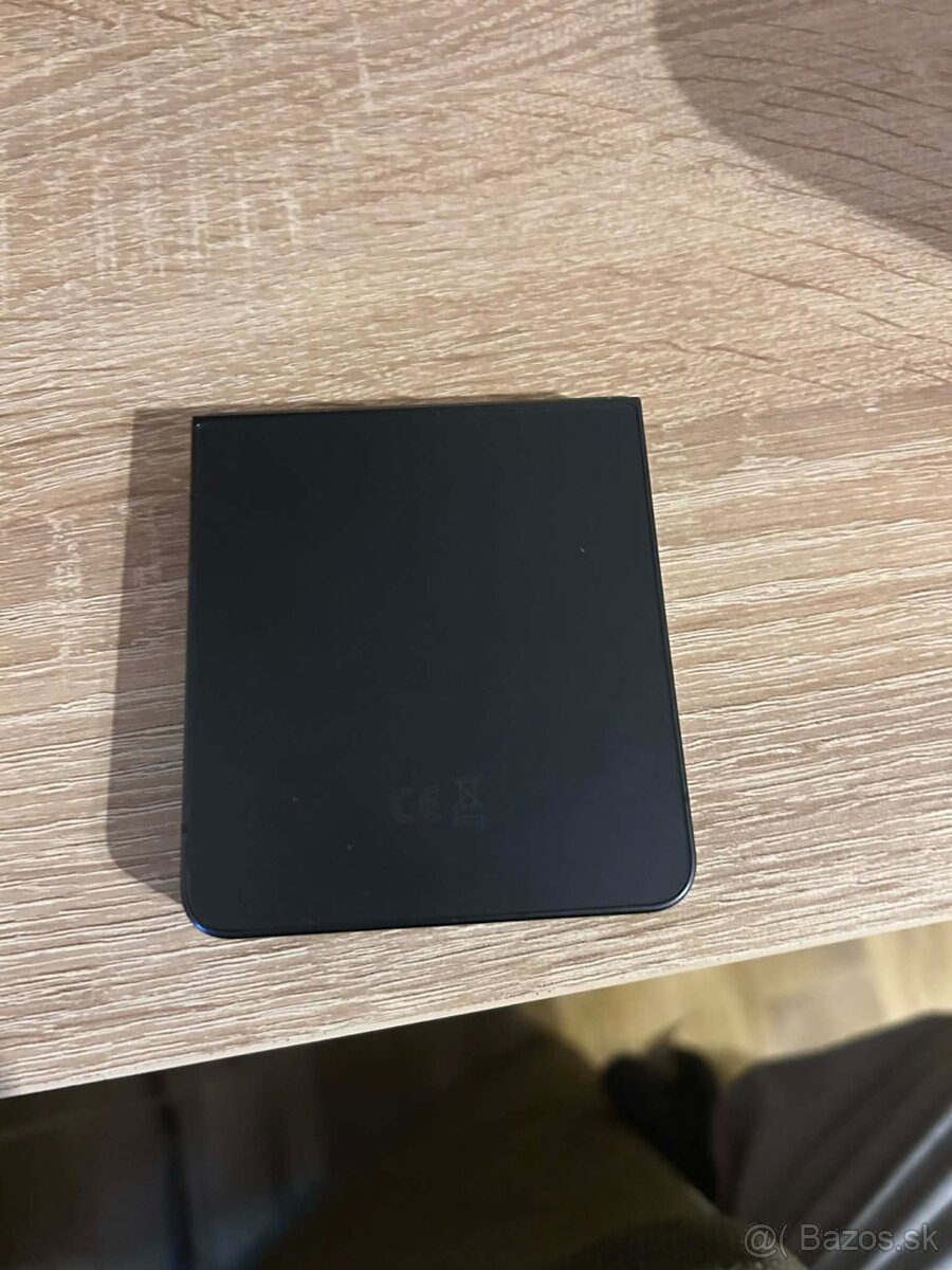 Samsung z Flip 7 - 4