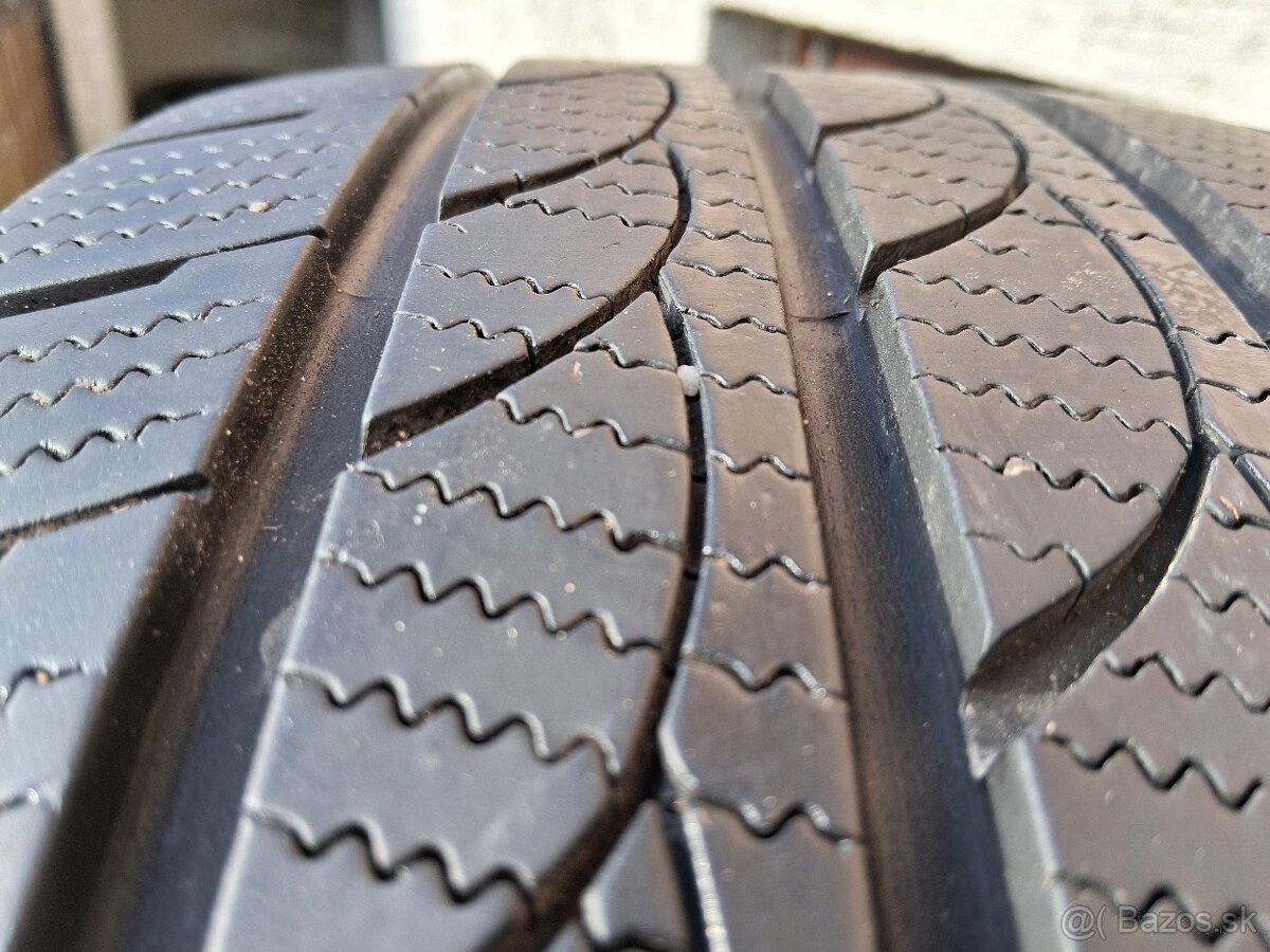 255/35 r19 zimne pneumatiky - 4