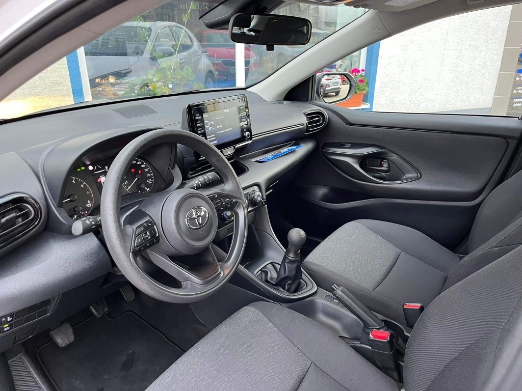 Toyota Yaris 1.0 - 4