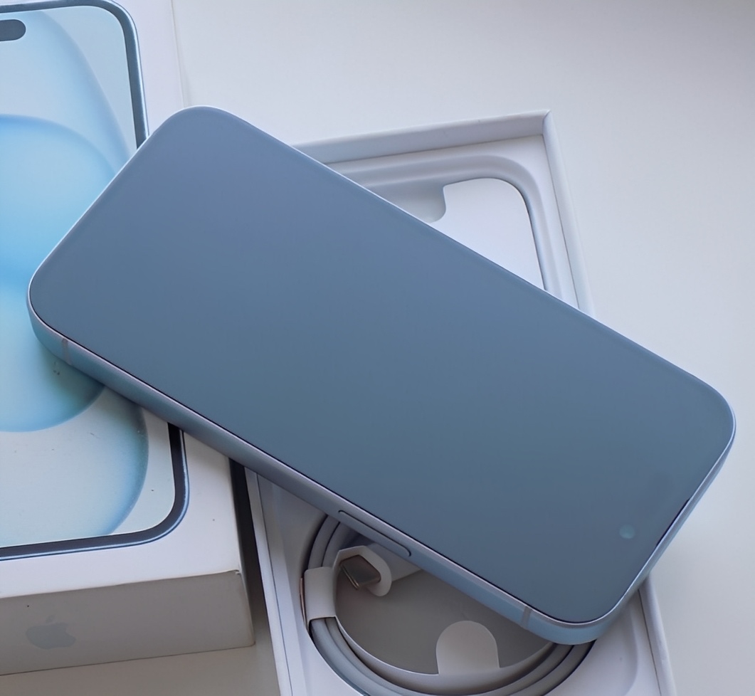 iPhone 15 Blue BATERIE 100% TOP - 4