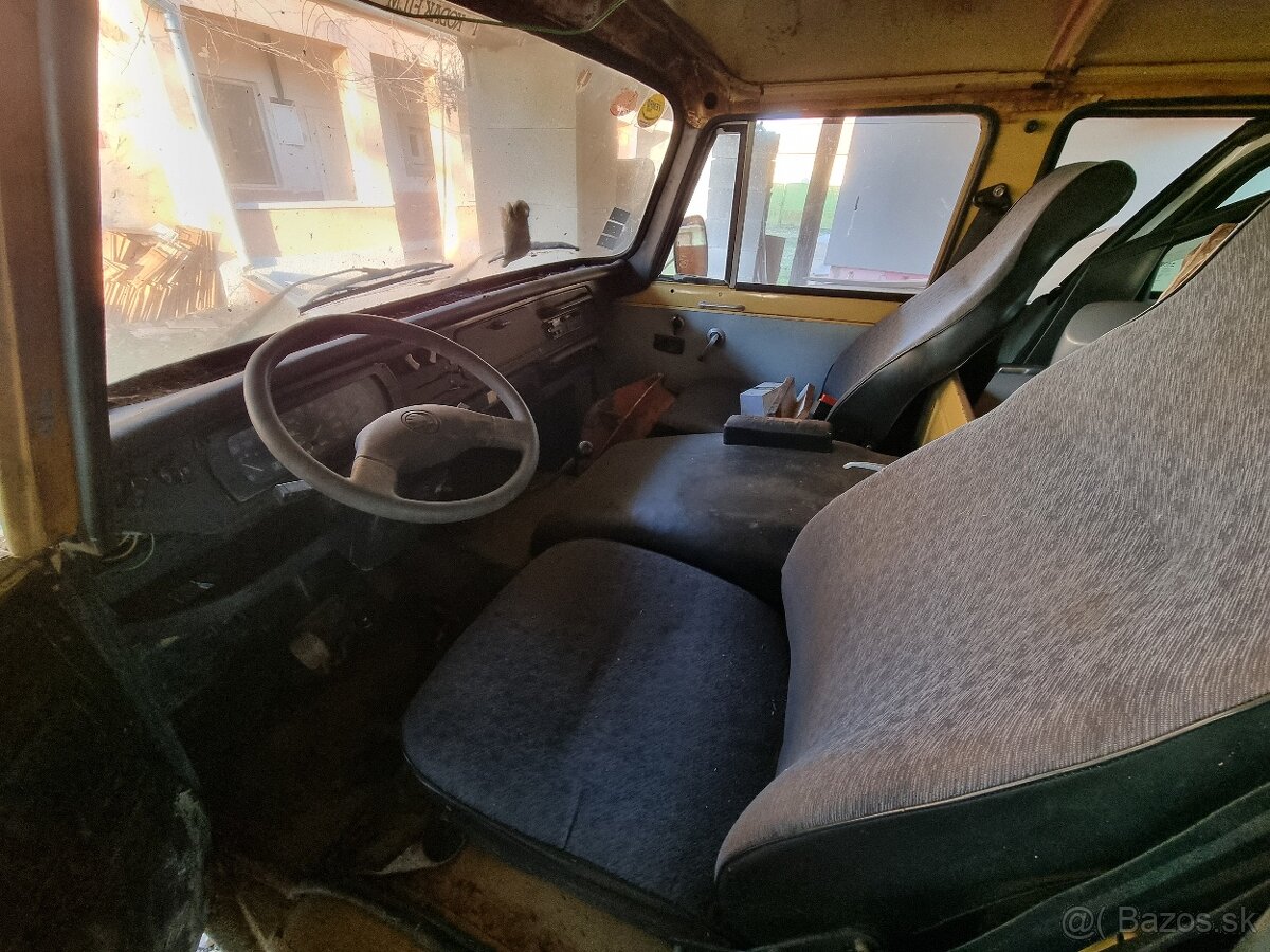 Škoda 1203 - 4