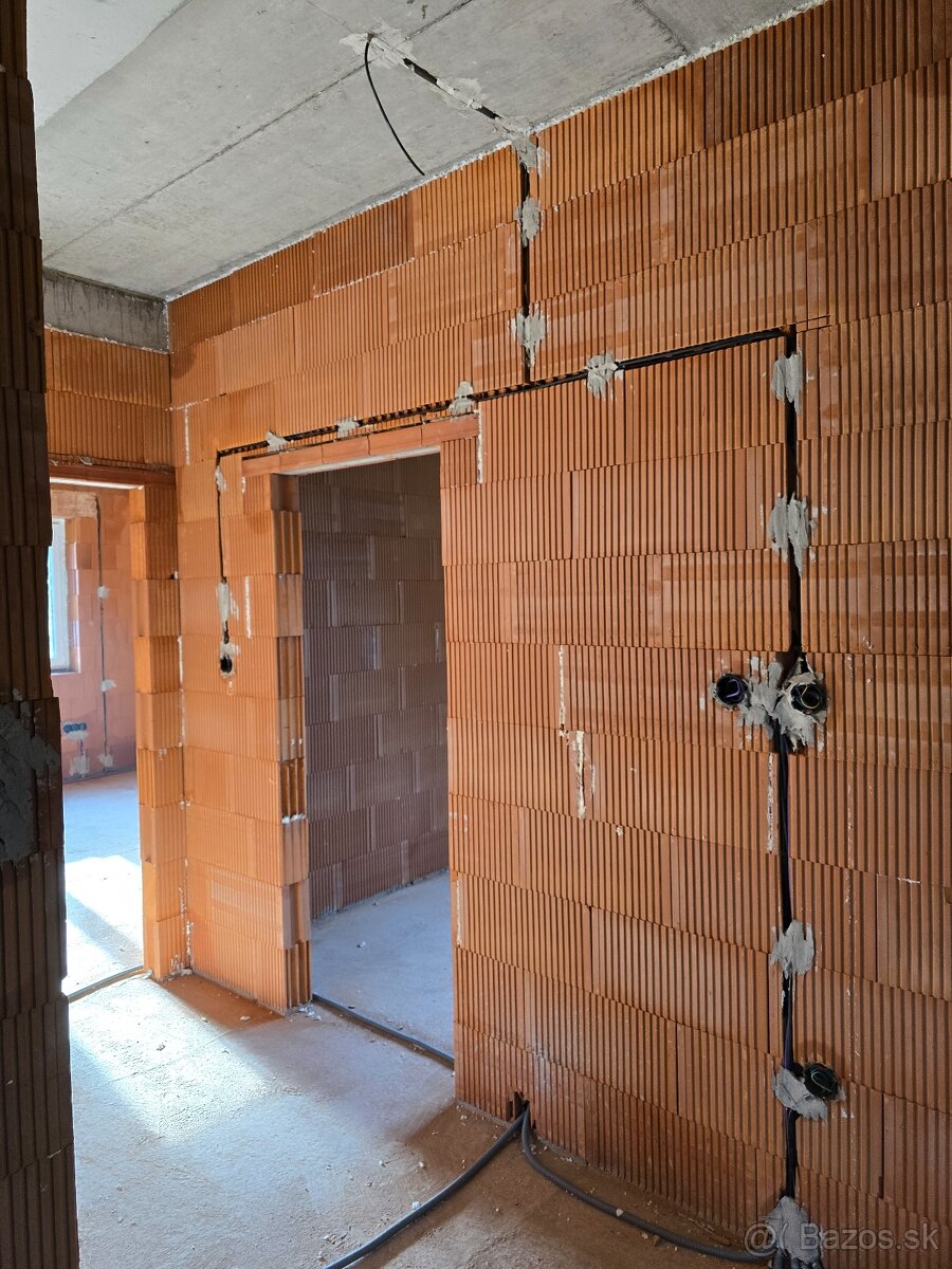 Salovacie svorky, debnenie, lešenie - 4