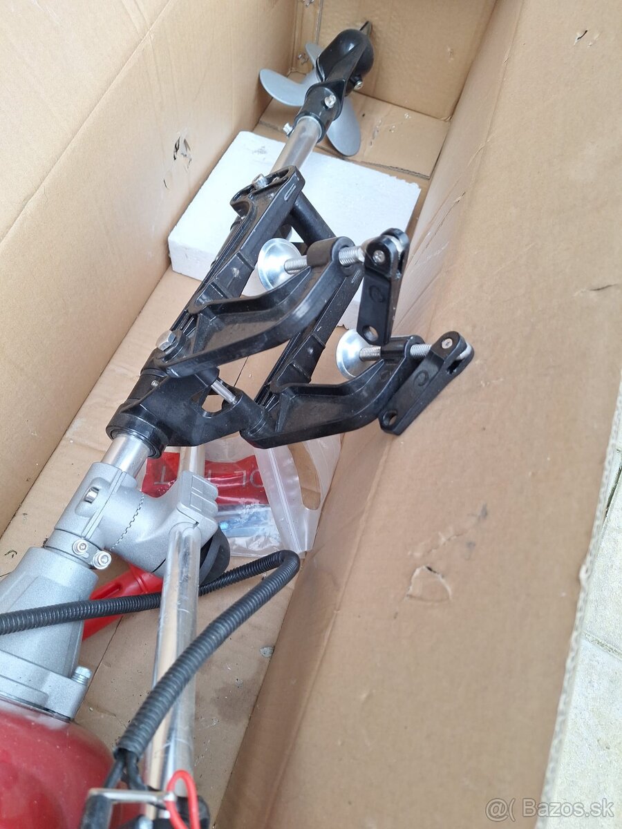 Závesný lodný motor 4takt - 4