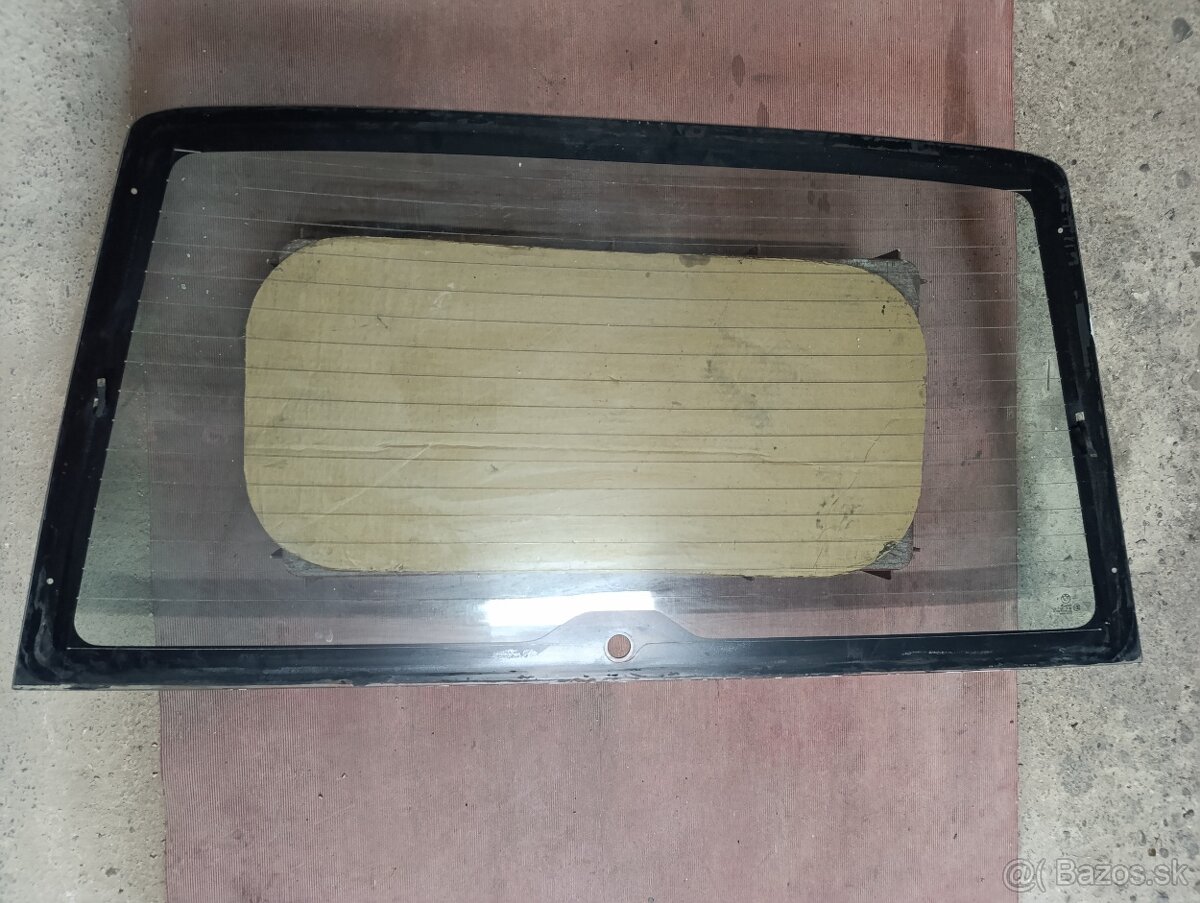 E30 Touring zadné sklo - 4