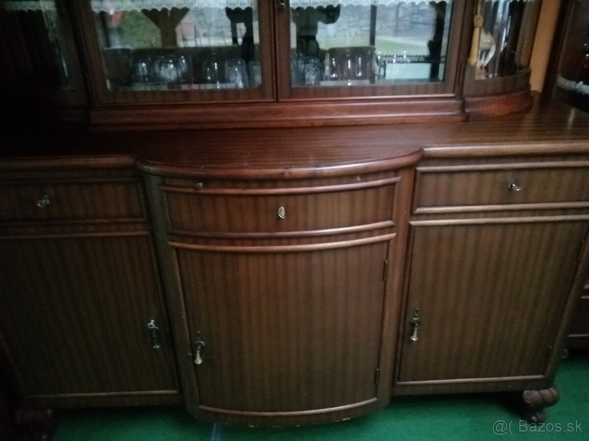 Príborník, stôl a stoličky - 4