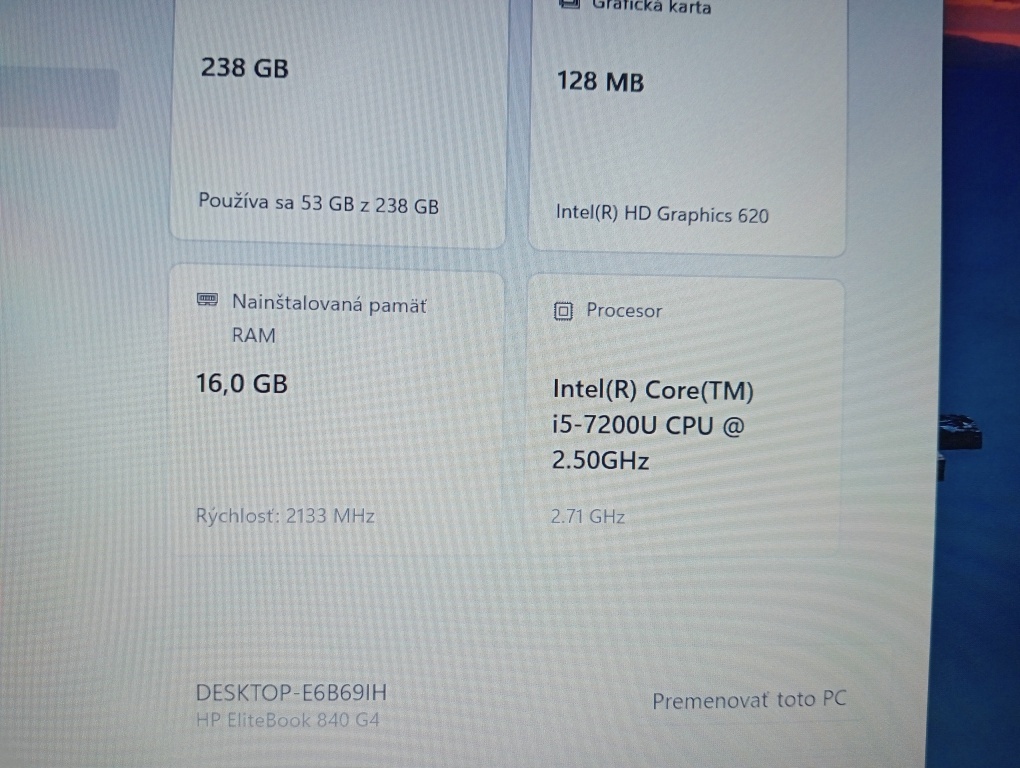 predám Hp Elitebook 840 G4 , Intel core i5 ,dotykový displej - 4