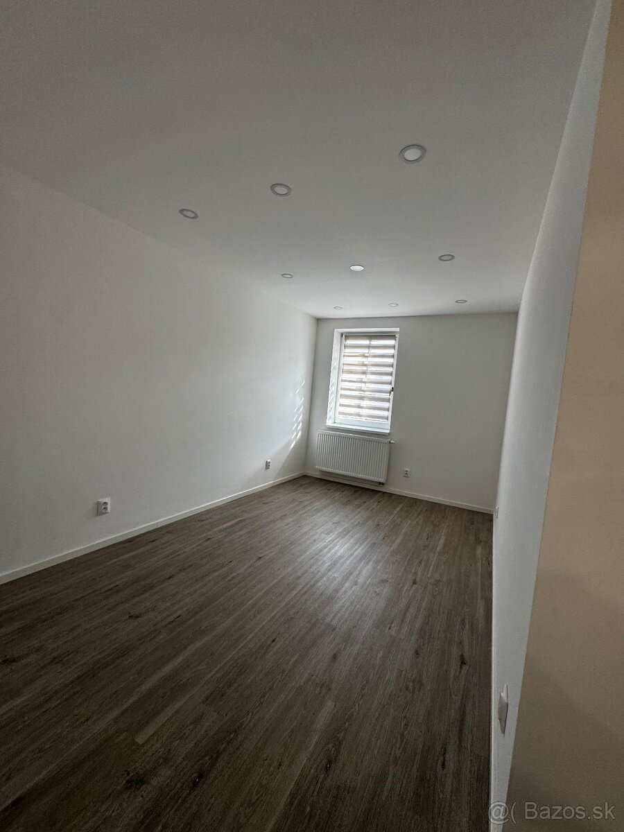 3 izbový byt v centre Kežmarku - 4