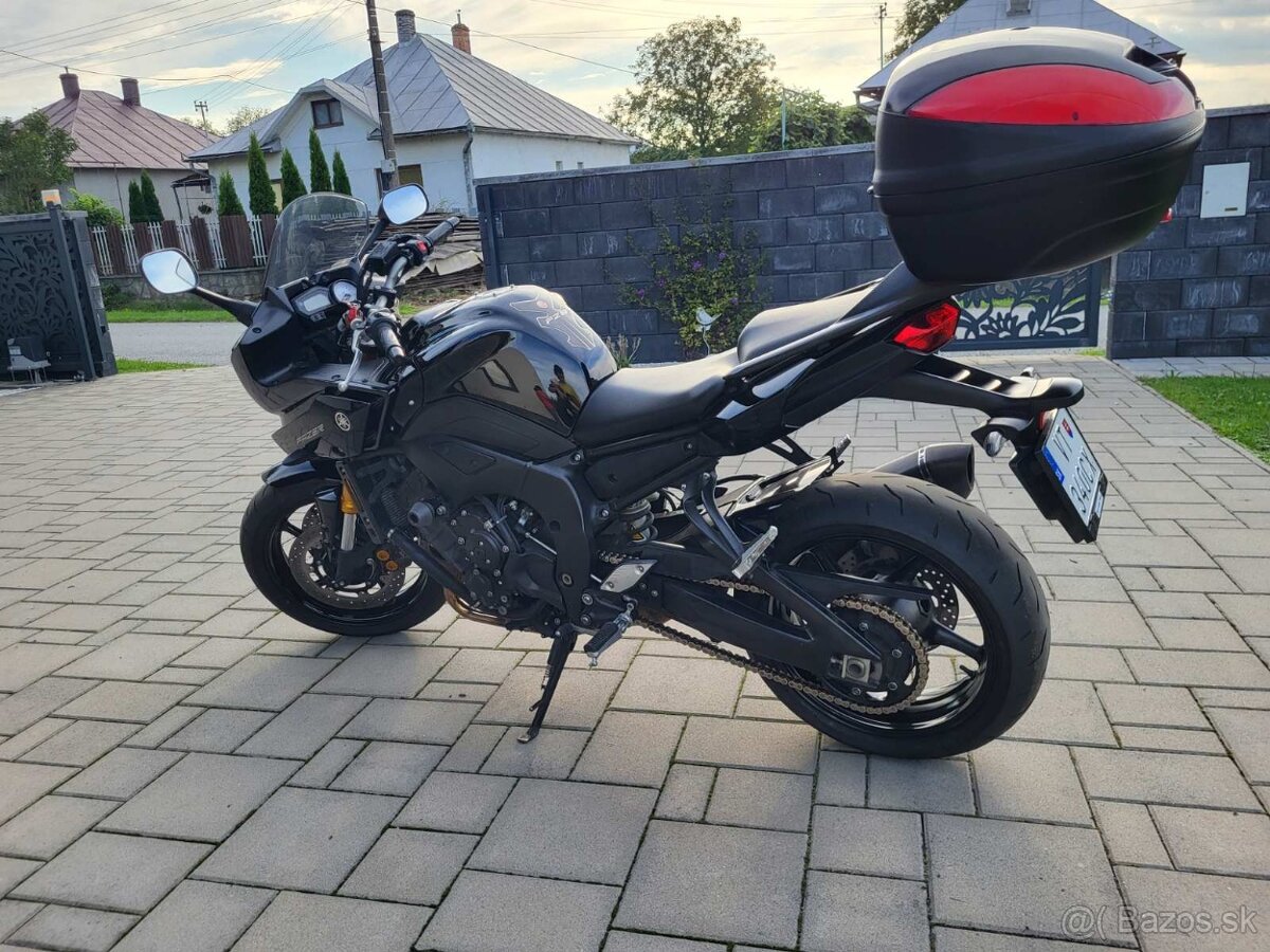 Yamaha FZ8 - 4