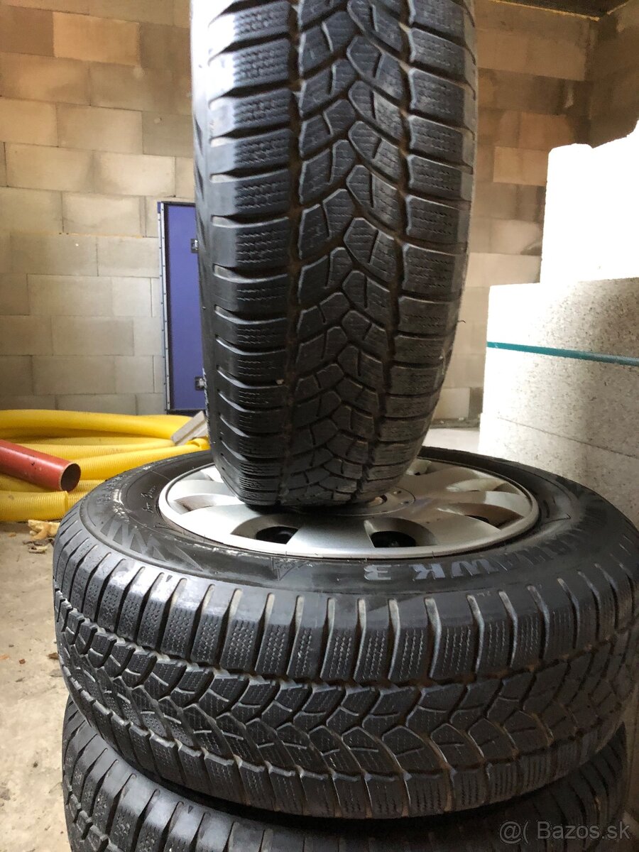 Zimne gumi 195/65 R 15 original puklice Volkswagen - 4