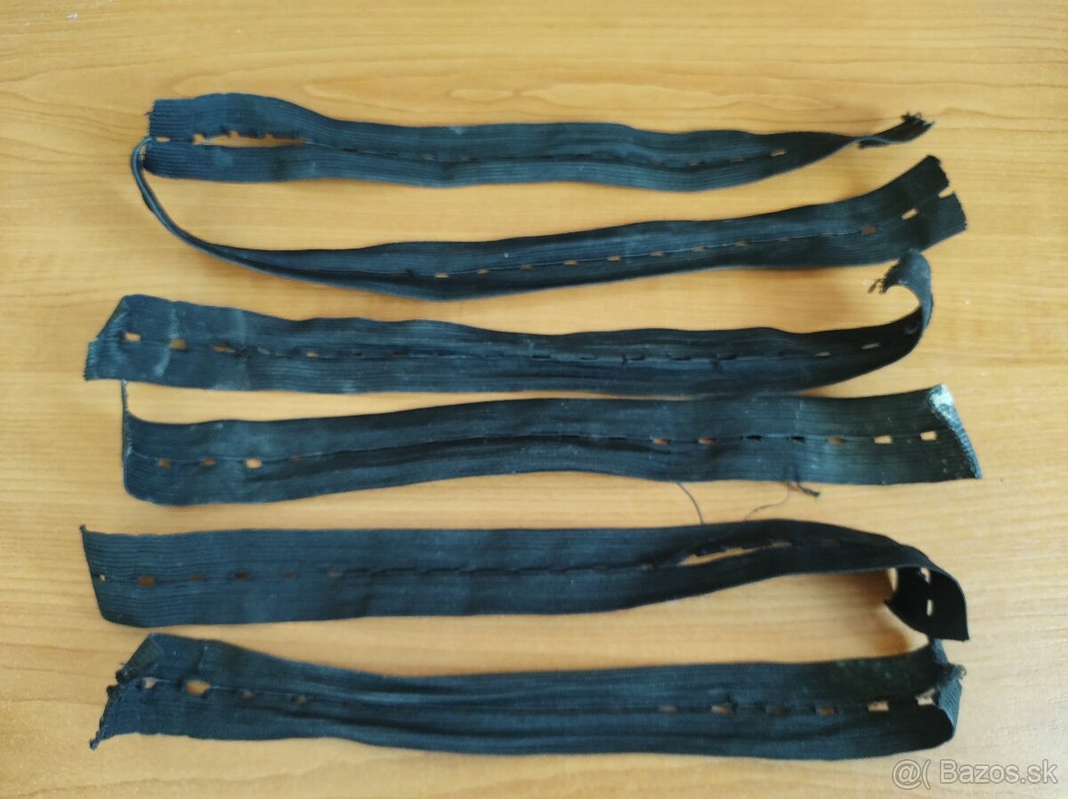 {33} Chrániče kolien - 4