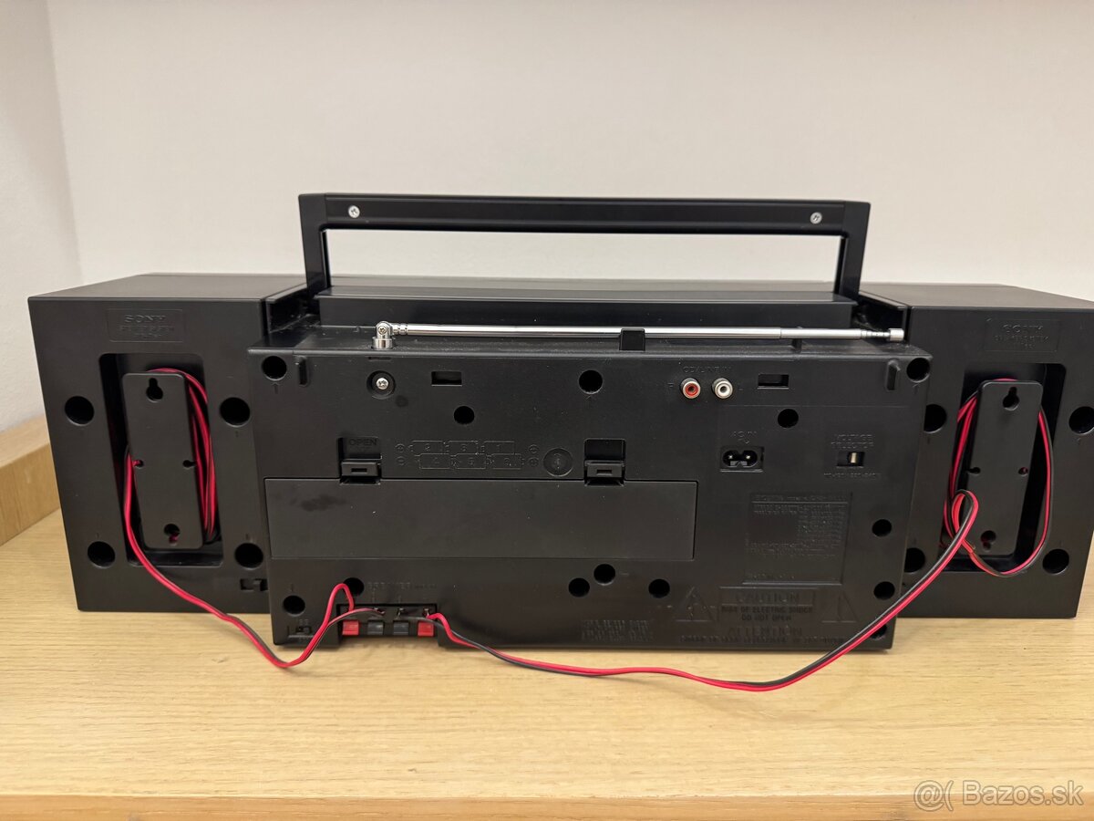 Predám SONY CFS-600 kazetový rádiomagnetofón - 4