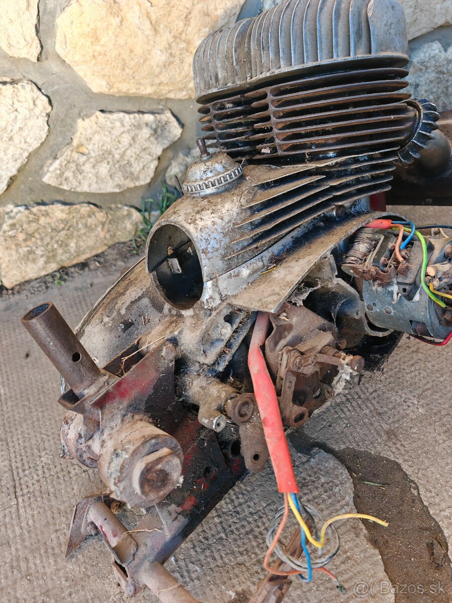 Jawa 350 motorblokk - 4