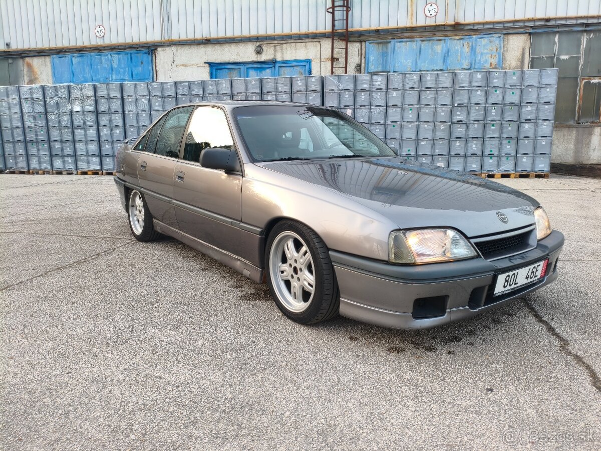 Opel Omega A 3000 - 4