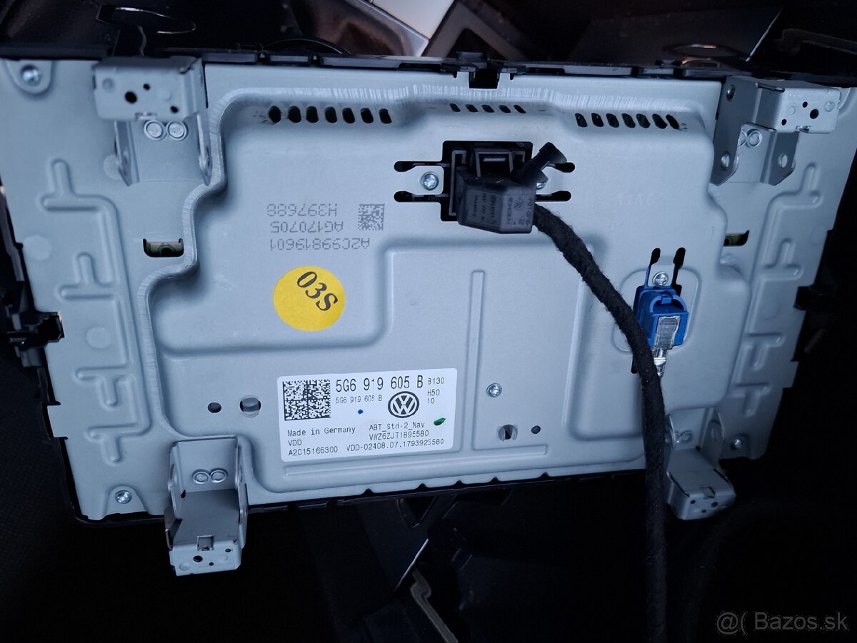 displej autorádia Passat B8 - 4