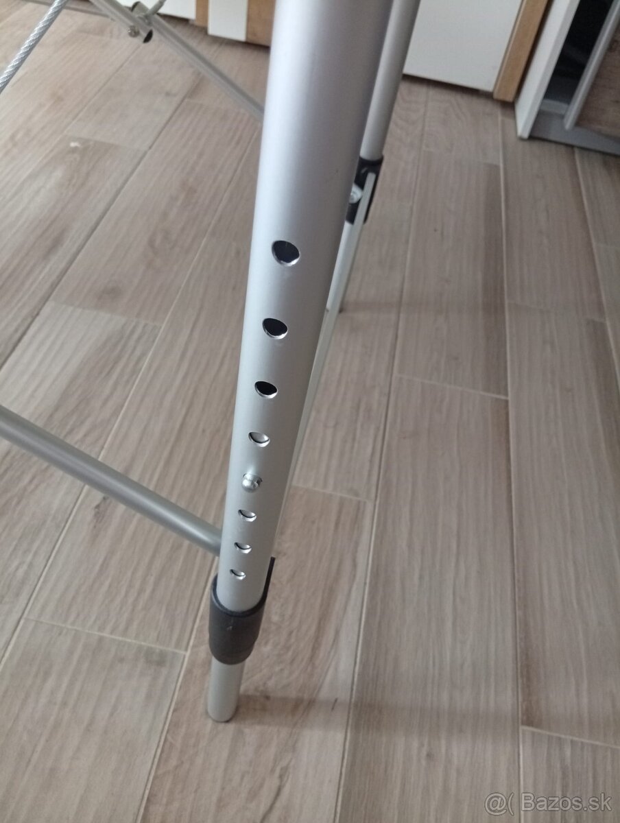Masážny stôl - 4