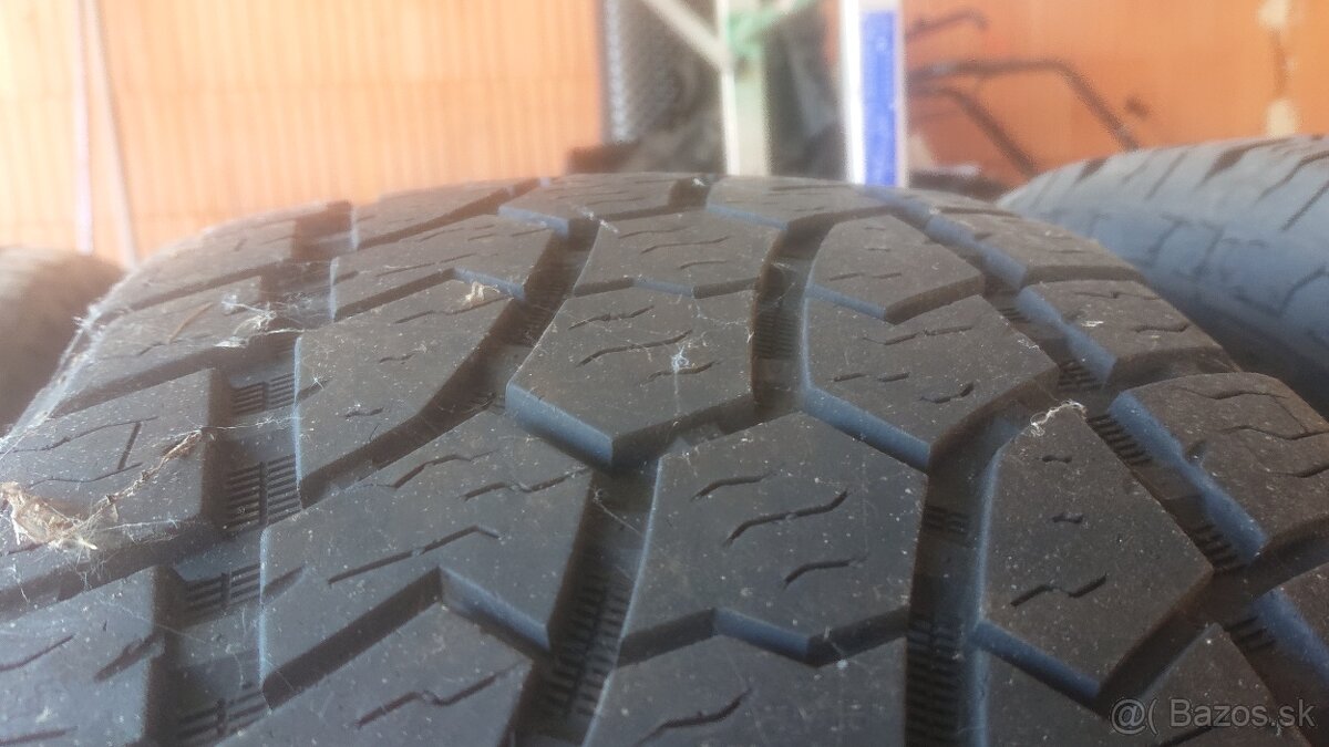 255/55 R20 pneu