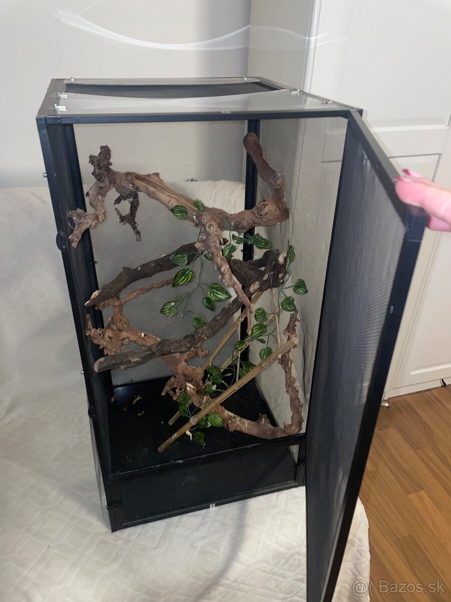 Terárium pre chameleóna - 4