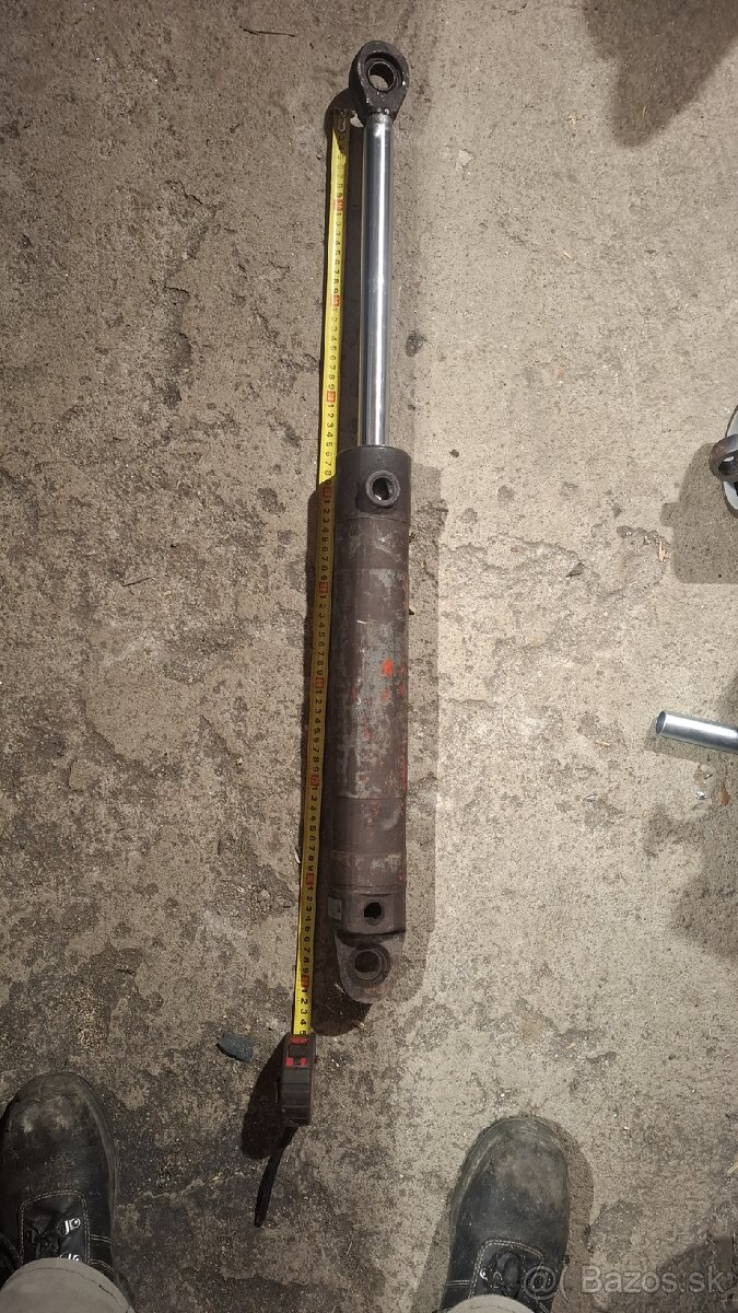 Hydraulicky piest - 4