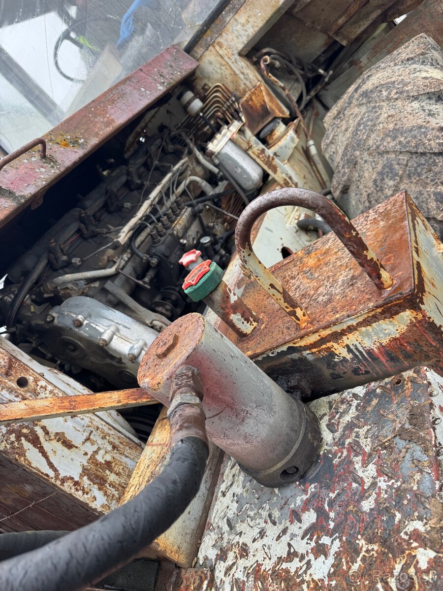 Predám traktor Škoda 180 - 4