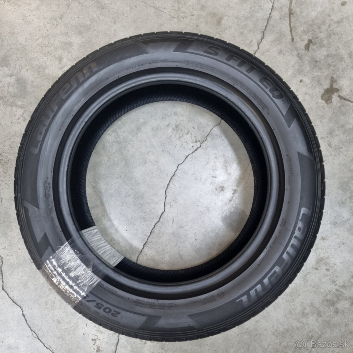 Letné pneumatiky 205/55 R16 LAUFENN - 4