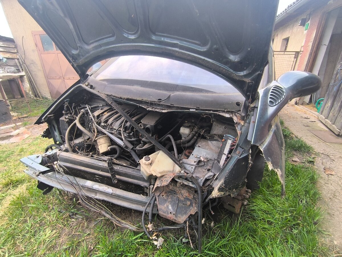 RENAULT ESPACE 2.0 16V – NA NÁHRADNÉ DIELY - 4