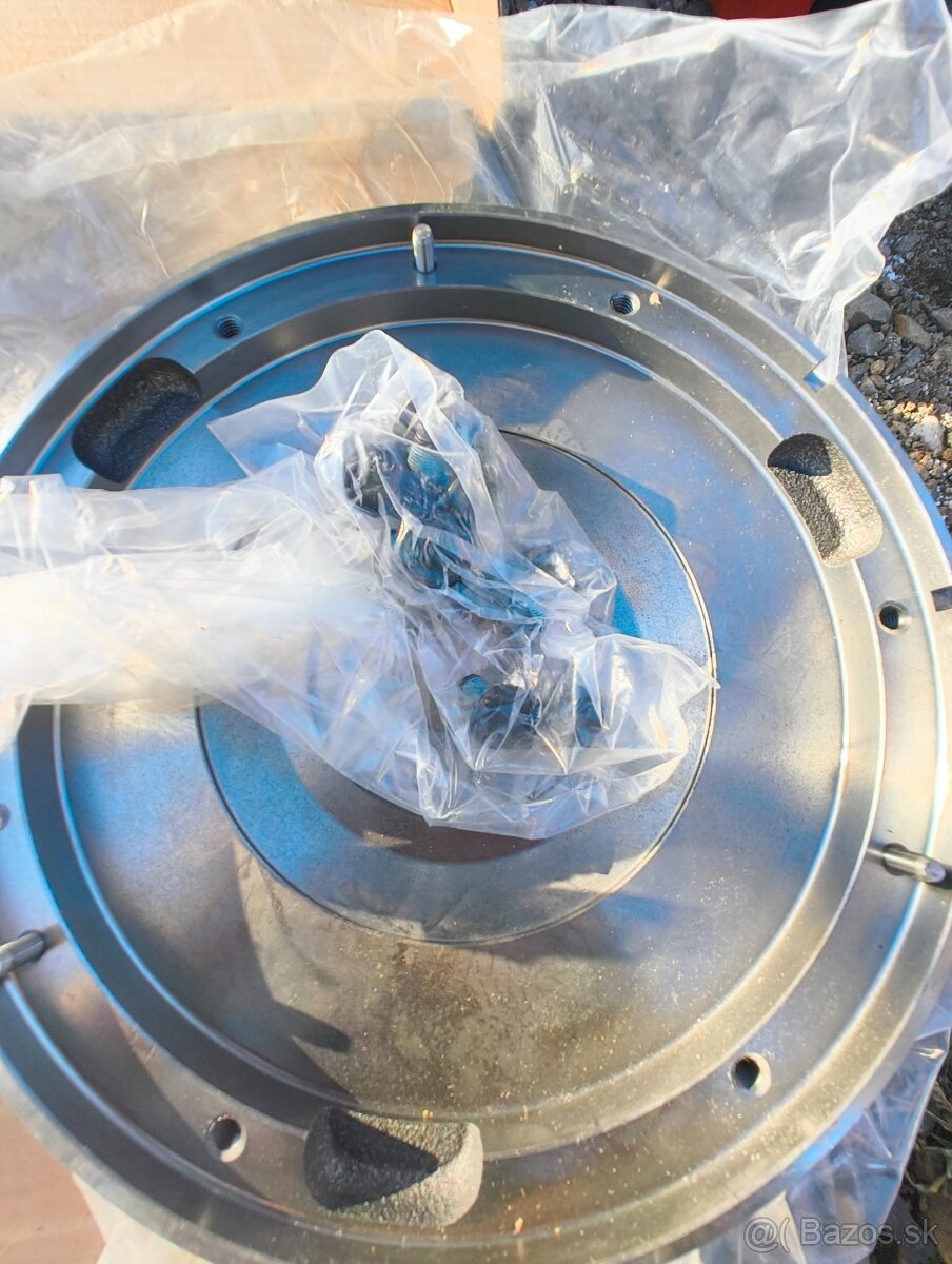 Spojka+zotrvacnik 1.9tdi - 4