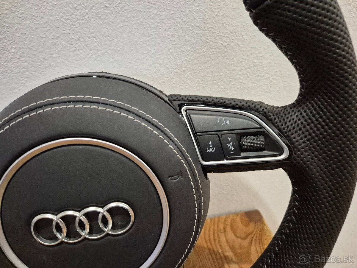 AUDI MULTIFUNKCNY PERFOROVANÝ VOLANT - 4